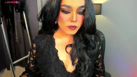 Snapshot of yourfiercemistress chatting on March 8, 2:23 am not into STINGY and CHEAP people online show from March 8, 2:23 am