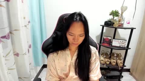 Snapshot of yourfiercequeenalexia chatting on December 9, 7:18 pm Alexia online show from December 9, 7:18 pm