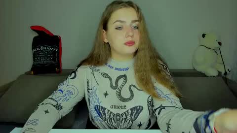 yourgem__ online show from September 11, 8:20 pm