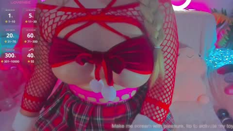 Snapshot of yourgirl11555 chatting on December 26, 8:18 am Liza online show from December 26, 8:18 am