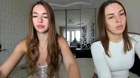 Ariella online show from November 4, 10:14 am