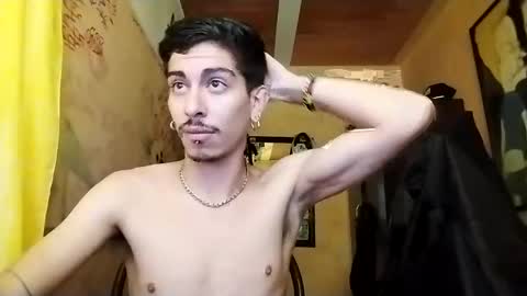 Snapshot of yourgodzeus chatting on January 6, 7:56 pm yourgodzeus online show from January 6, 7:56 pm