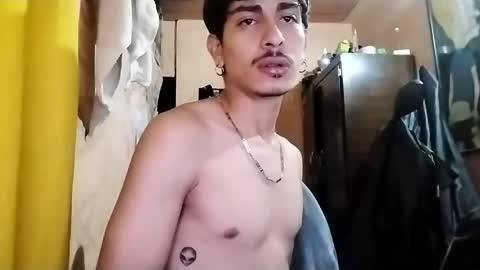 Snapshot of yourgodzeus chatting on February 28, 5:04 am yourgodzeus online show from February 28, 5:04 am