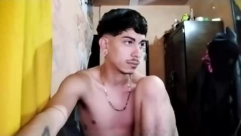 Snapshot of yourgodzeus chatting on March 6, 10:09 am yourgodzeus online show from March 6, 10:09 am