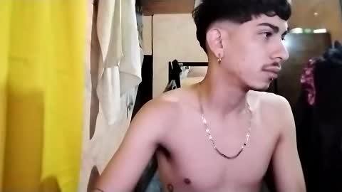 Snapshot of yourgodzeus chatting on March 7, 10:13 am yourgodzeus online show from March 7, 10:13 am