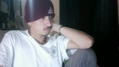 Snapshot of yourgodzeus chatting on November 20, 5:29 am yourgodzeus online show from November 20, 5:29 am