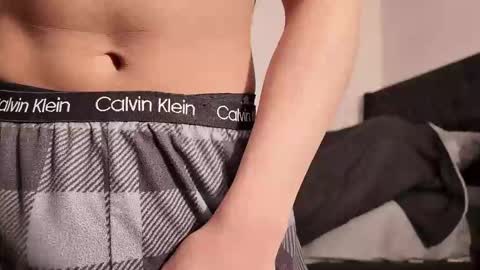 yourguuy21 online show from April 27, 7:34 pm