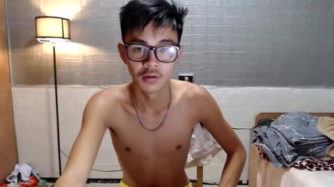 Snapshot of yourguy_josh23 chatting on March 26, 1:11 am Josh online show from March 26, 1:11 am