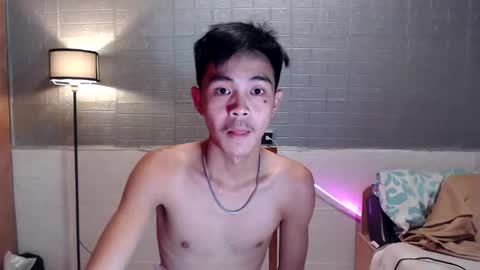 Snapshot of yourguy_josh23 chatting on March 29, 6:41 pm Josh online show from March 29, 6:41 pm