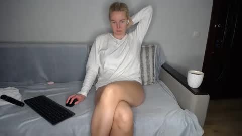 Snapshot of yourhotdream1 chatting on January 29, 4:41 pm Iamyourdream online show from January 29, 4:41 pm