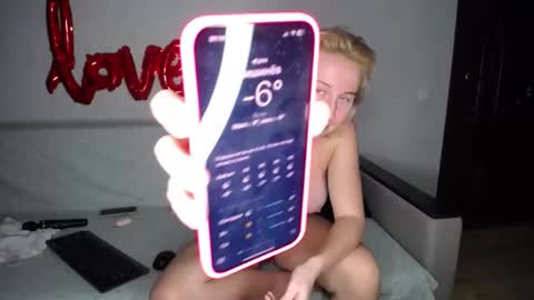 Snapshot of yourhotdream1 chatting on February 23, 11:14 pm Iamyourdream online show from February 23, 11:14 pm