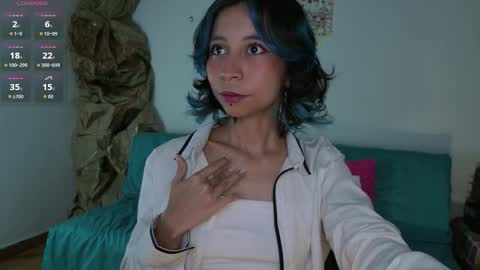 Snapshot of yourlittle_cherry chatting on December 14, 2:39 am Cherry online show from December 14, 2:39 am