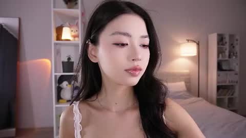 Snapshot of yourlittlesunrise_ chatting on July 23, 7:28 am yourlittlesunrise_ online show from July 23, 7:28 am