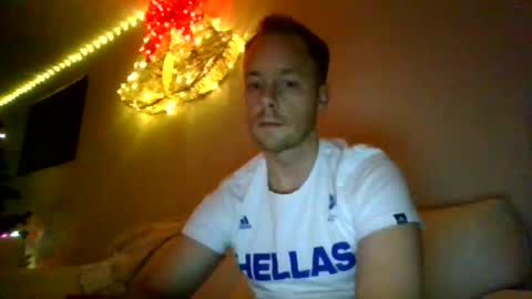 yourlove8523 online show from December 5, 6:33 am