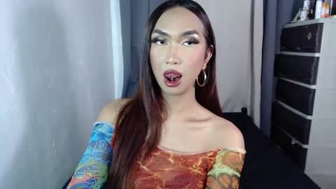 yourlovebella88 online show from March 4, 5:56 pm