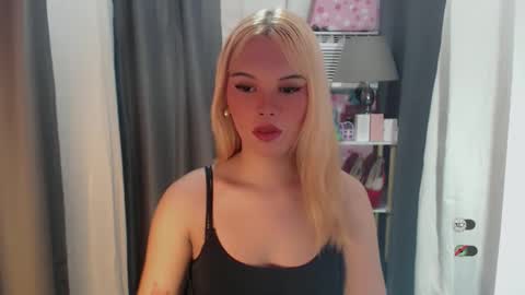 KYLIE MORE online show from May 24, 6:07 am