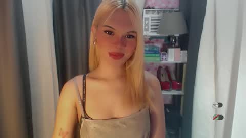 KYLIE MORE online show from June 1, 4:03 am