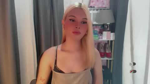 KYLIE MORE online show from June 4, 7:03 am