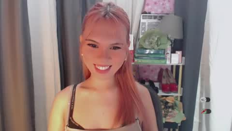 Snapshot of yourlovekylie chatting on July 30, 4:50 pm KYLIE MORE online show from July 30, 4:50 pm