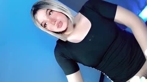 Snapshot of yourlovingpearl chatting on December 1, 8:42 pm PEARL online show from December 1, 8:42 pm