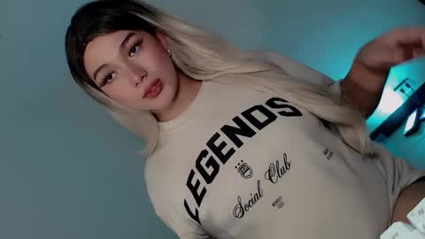 Snapshot of yourlovingpearl chatting on February 27, 9:11 am PEARL online show from February 27, 9:11 am