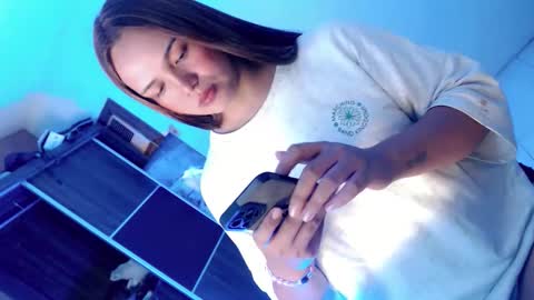 Snapshot of yourlovingpearl chatting on October 5, 4:00 am PEARL online show from October 5, 4:00 am