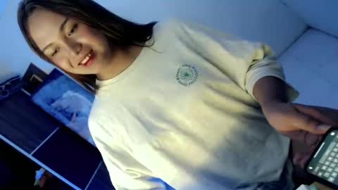 Snapshot of yourlovingpearl chatting on October 26, 9:26 am PEARL online show from October 26, 9:26 am