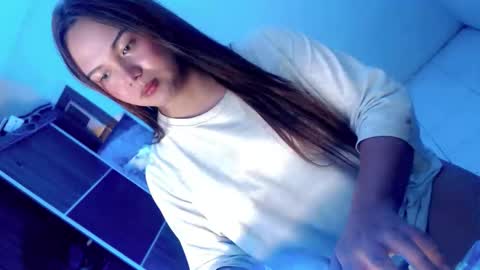 Snapshot of yourlovingpearl chatting on October 27, 1:53 am PEARL online show from October 27, 1:53 am