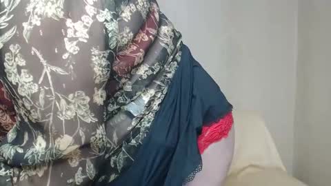 lANA online show from October 1, 3:51 pm