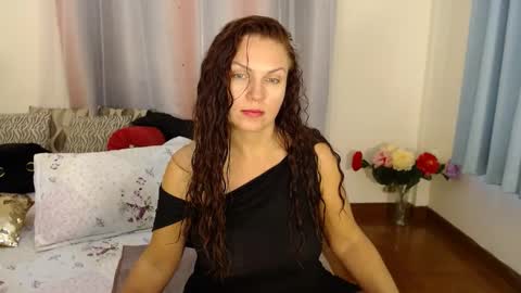 Snapshot of yourmysterycharm chatting on February 25, 6:47 am yourmysterycharm online show from February 25, 6:47 am