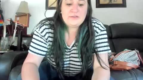 Snapshot of yournewfavoritecamgirl chatting on November 17, 3:07 pm Lexi online show from November 17, 3:07 pm