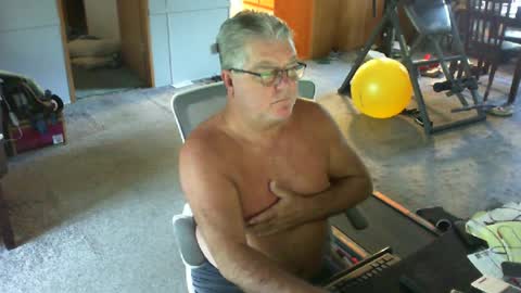 Snapshot of yourpoppi55 chatting on June 30, 12:17 pm yourpoppi55 online show from June 30, 12:17 pm