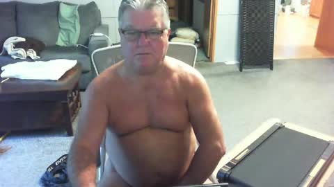 Snapshot of yourpoppi55 chatting on July 7, 11:14 am yourpoppi55 online show from July 7, 11:14 am