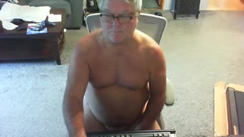 Snapshot of yourpoppi55 chatting on July 24, 12:25 pm yourpoppi55 online show from July 24, 12:25 pm