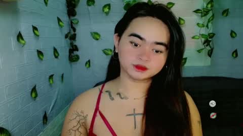 yourprincessthea online show from March 7, 5:51 am