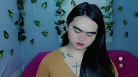 yourprincessthea online show from March 10, 6:16 am