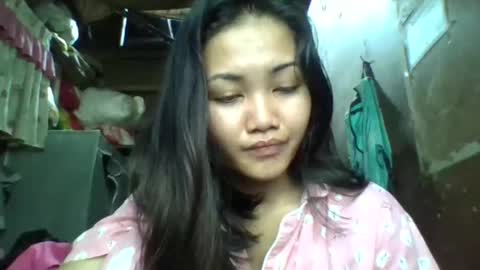 Snapshot of yourqueen1101 chatting on March 27, 2:17 am yourqueen1101 online show from March 27, 2:17 am