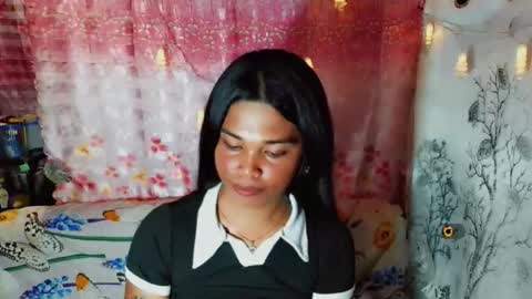 yourqueen_19 online show from May 26, 9:49 am