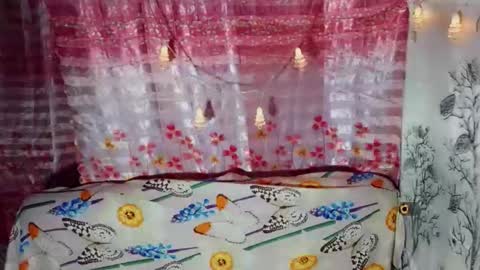 yourqueen_19 online show from May 30, 7:44 pm
