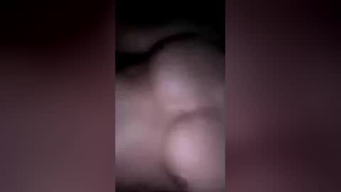 Snapshot of yours731783 chatting on June 18, 12:33 am yours731783 online show from June 18, 12:33 am