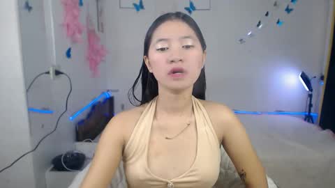 Snapshot of yours_audrey chatting on October 7, 10:01 am audrey online show from October 7, 10:01 am