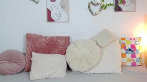 yours_goddess online show from September 25, 5:55 am