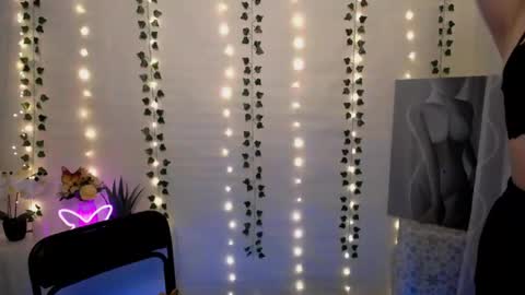 Happy online show from January 17, 4:15 pm