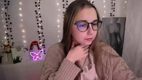 Happy online show from October 4, 5:49 am