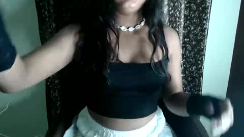 yoursassy_girl online show from November 9, 5:22 pm