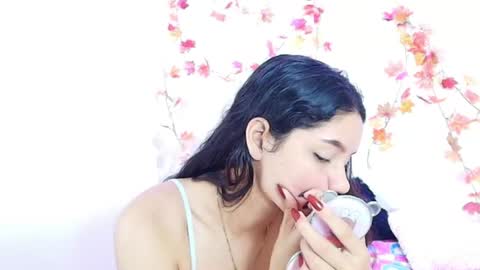 Snapshot of yoursexy18lover chatting on June 27, 6:29 am Lina and roberth online show from June 27, 6:29 am