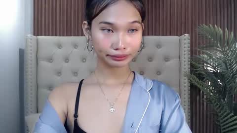 yoursluttyashxx online show from September 23, 11:24 am