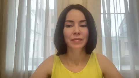 yoursofia_ online show from November 23, 11:32 am