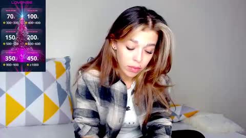 Snapshot of yoursoul_mila chatting on January 12, 11:28 am yoursoul_mila online show from January 12, 11:28 am