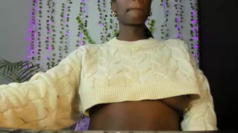 yoursweetsin16 online show from March 11, 5:19 pm